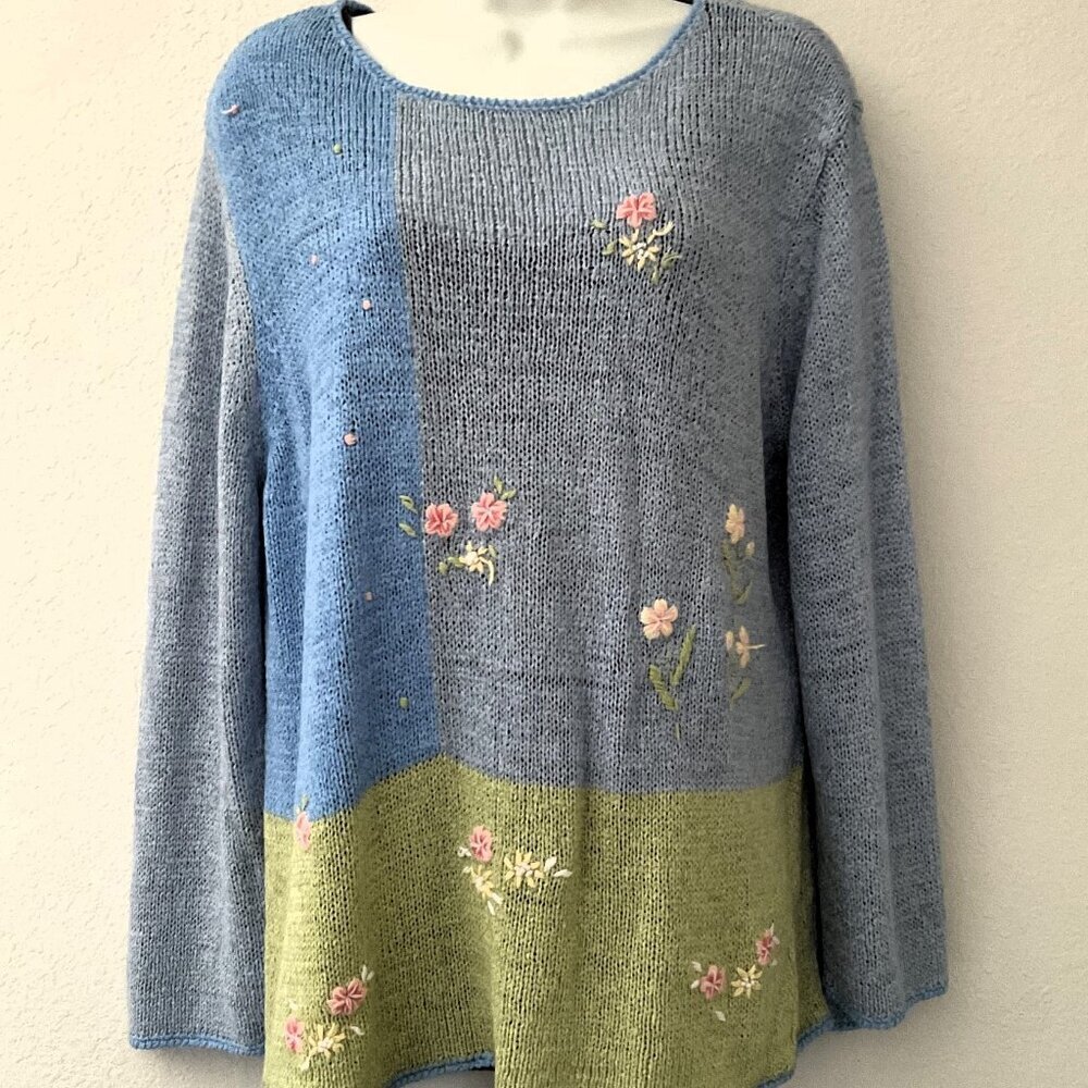 CRAZY HORSE PASTEL EMBROIERED FLORAL SWEATER